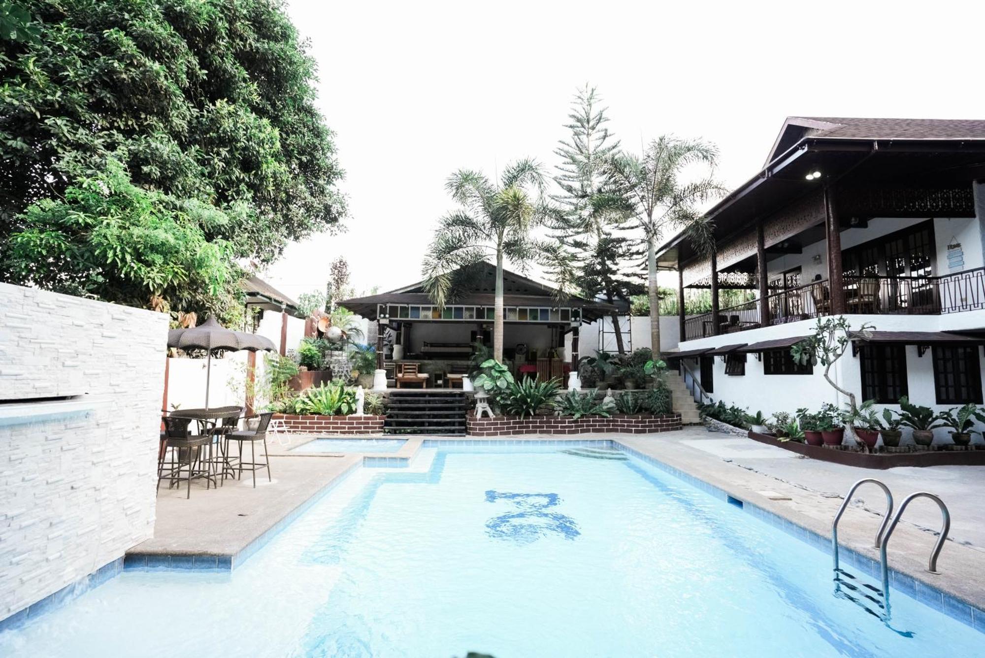 Casa De Celestina Private Resort Silang Exteriér fotografie