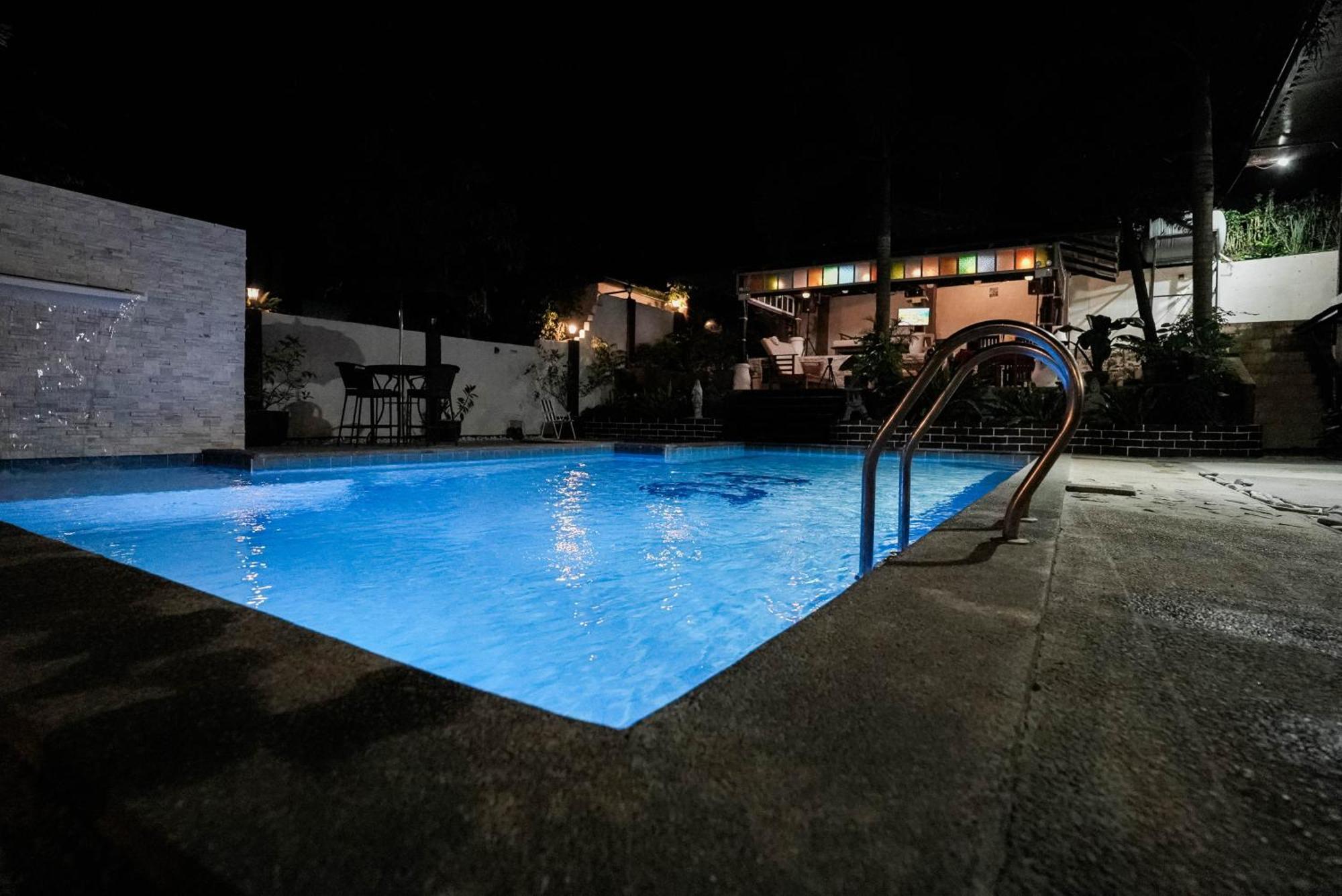 Casa De Celestina Private Resort Silang Exteriér fotografie